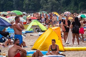2022-08-04_05_06_07-nappal